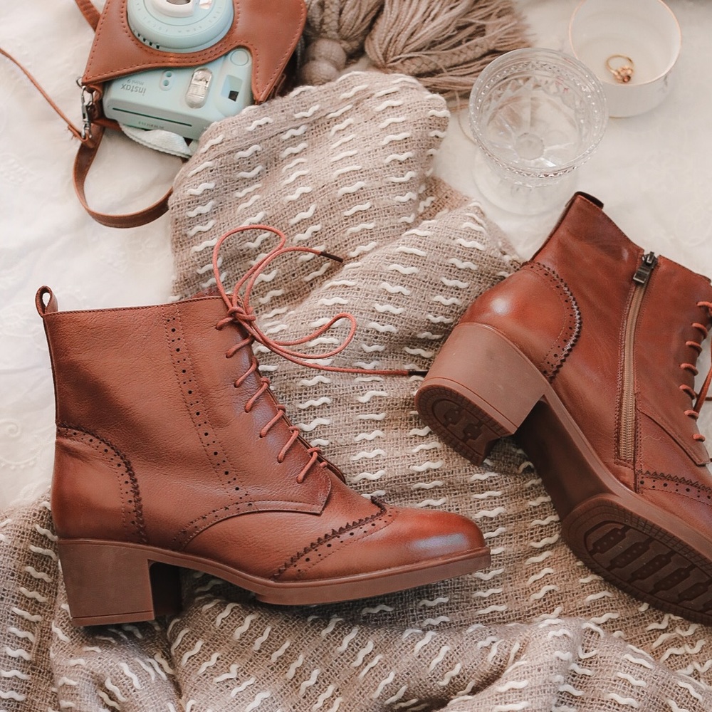 Ecosusi Vintage Vegan Leather Boots